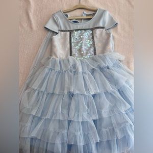 Disney’s Frozen 2 with cape